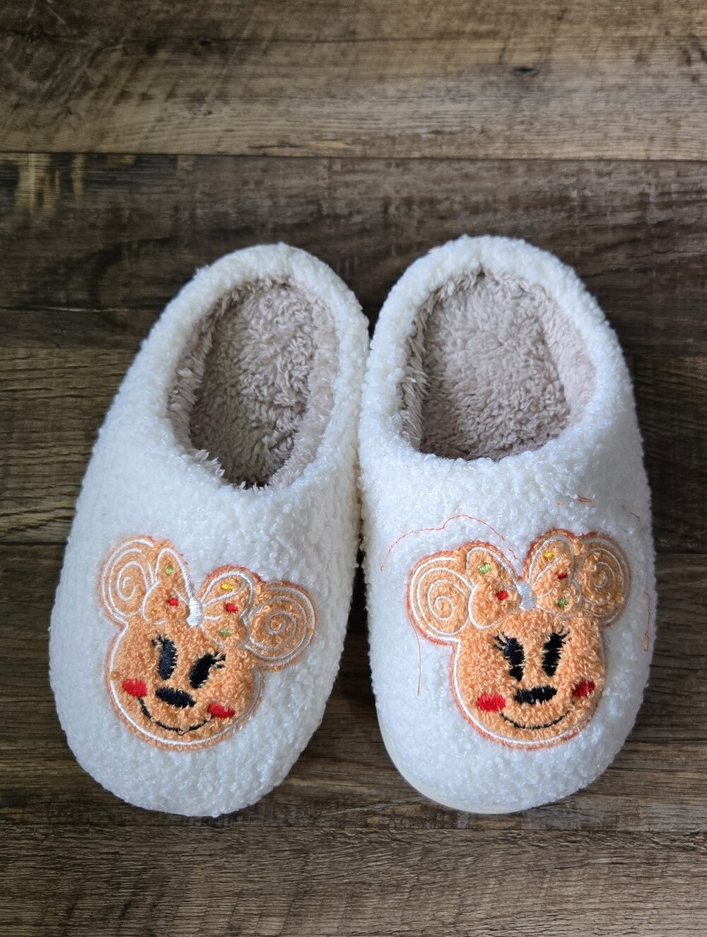 Minnie Disney Gingerbread Christmas Slippers